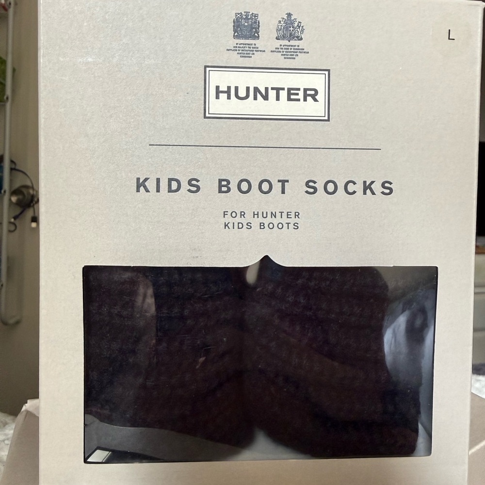 Hunter Kids Boot Socks in Black Cable Knit